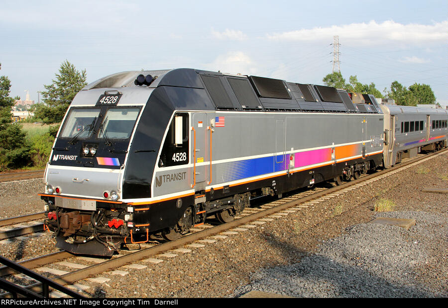 NJT 4528